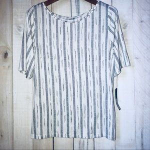 Women’s APT 9 short sleeve top